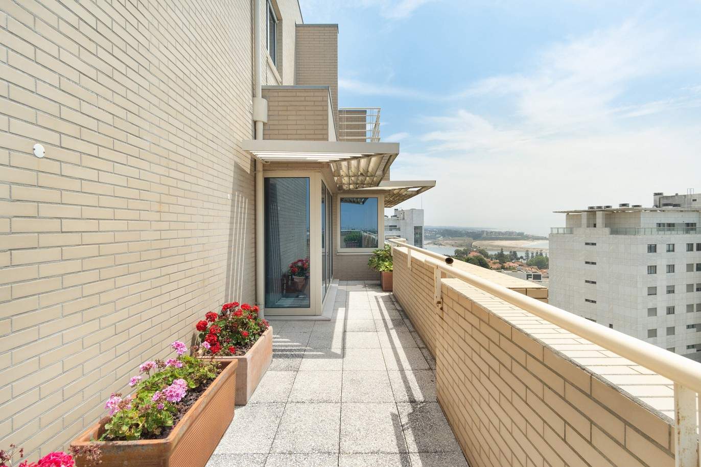 5 bedroom duplex flat with sea views, for sale, Pinhais da Foz, Porto, Portugal_203359