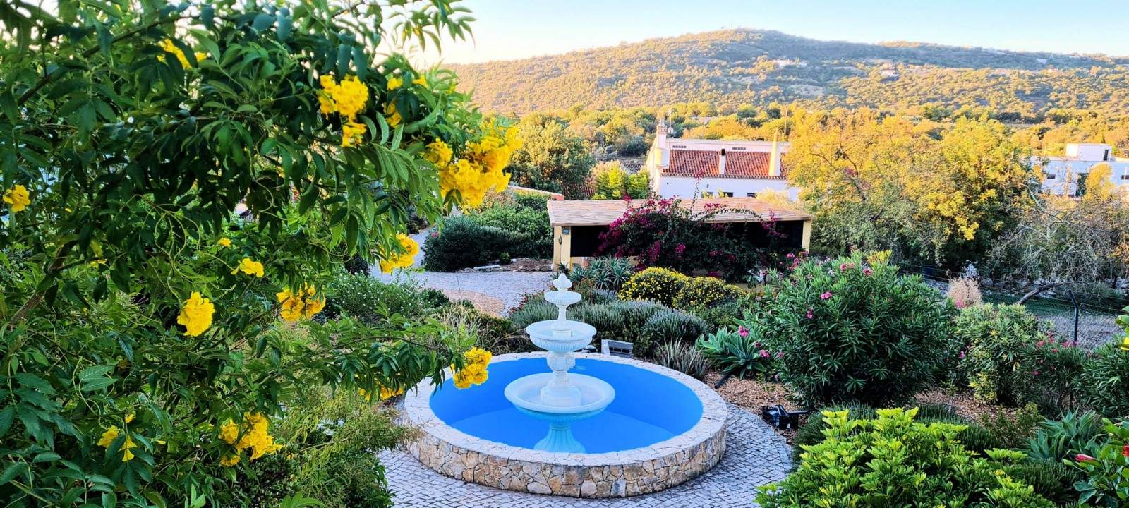 2 Schlafzimmer Villa mit Garten, zu verkaufen, in São Brás de Alportel, Algarve_203374