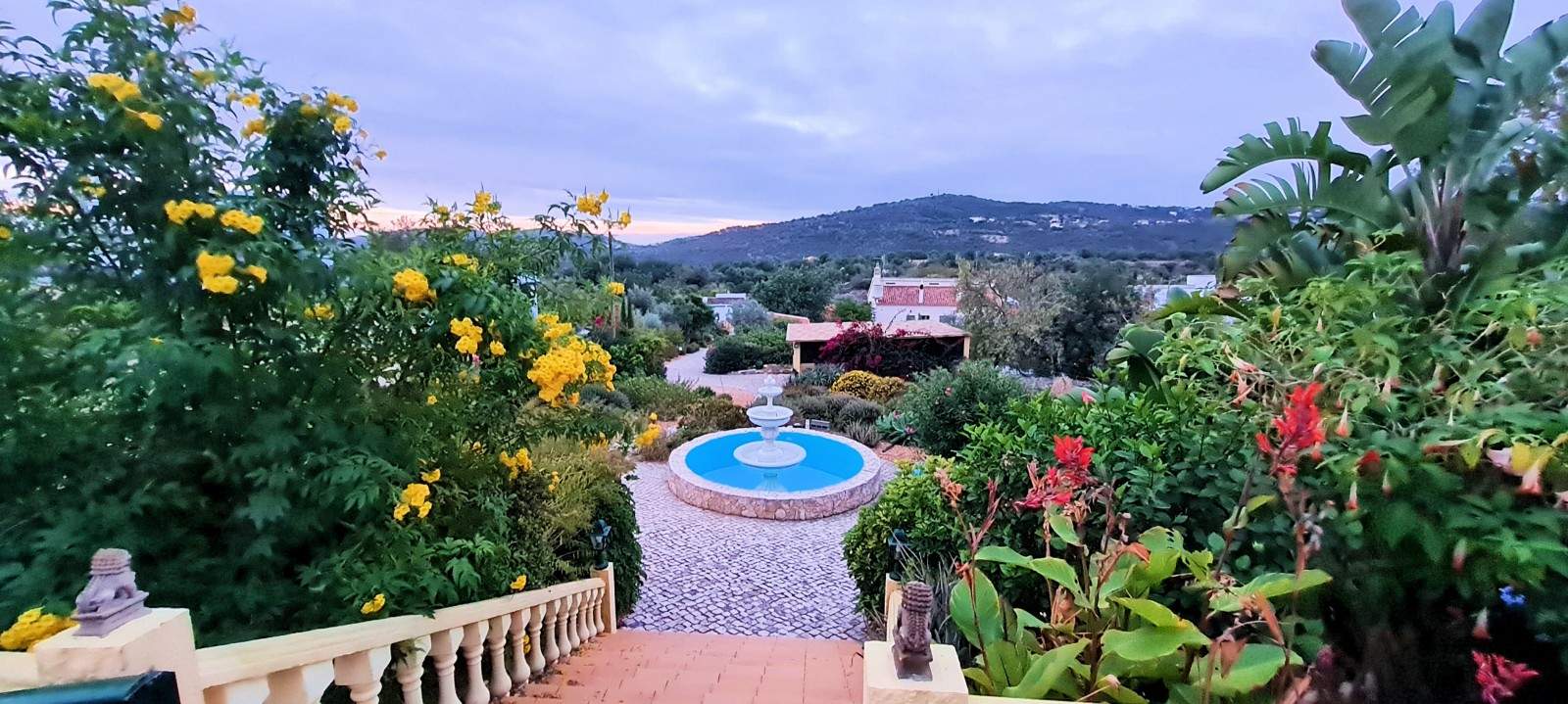 2 Schlafzimmer Villa mit Garten, zu verkaufen, in São Brás de Alportel, Algarve_203377