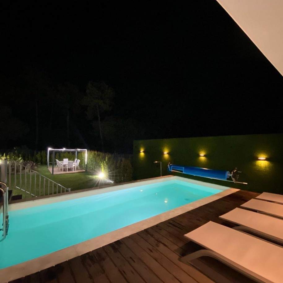 Villa adosada, con piscina, en venta, en Vilamoura, Algarve_204520