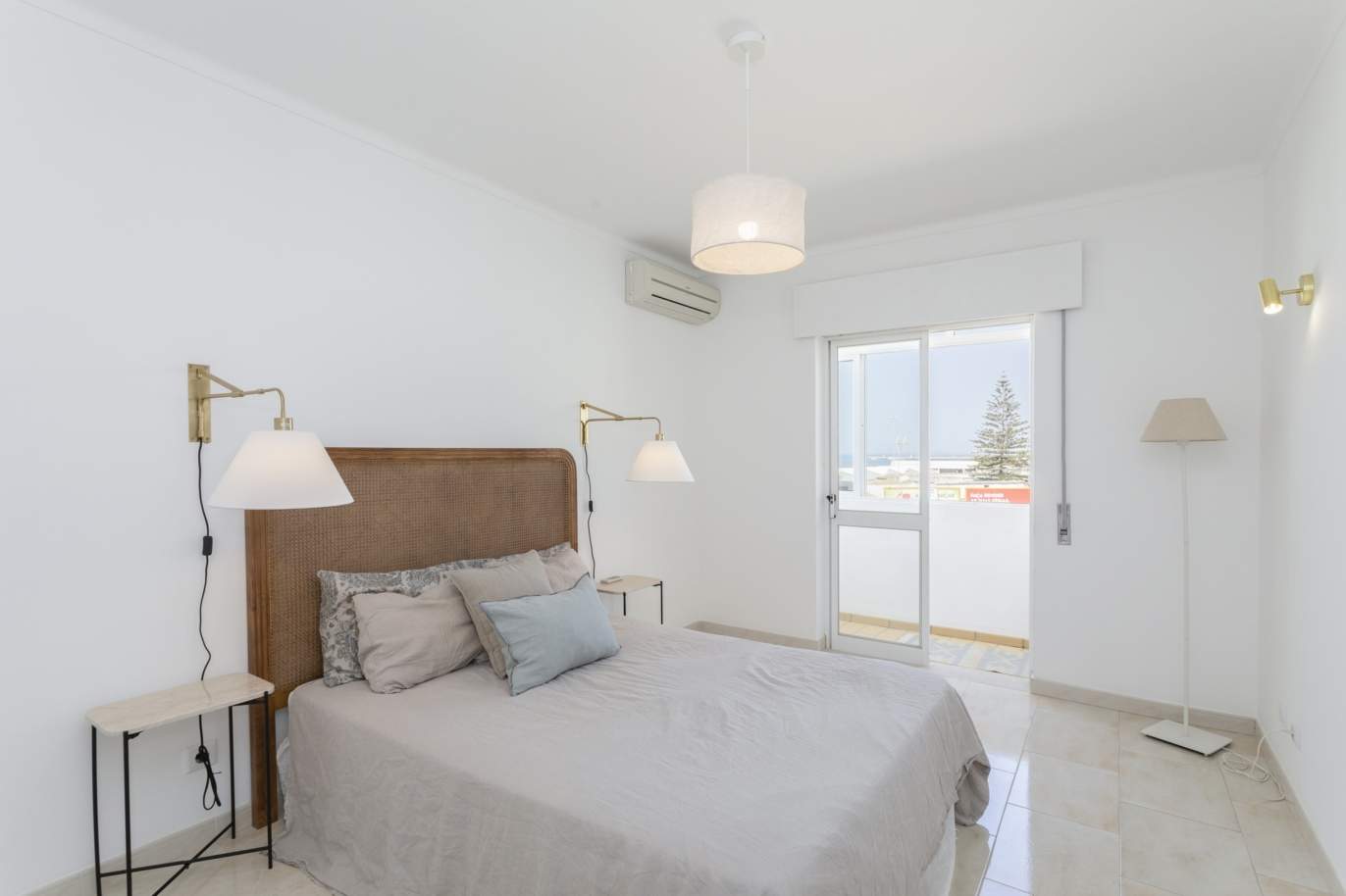 Piso de 1 dormitorio en venta en Quarteira centro, Algarve_204549