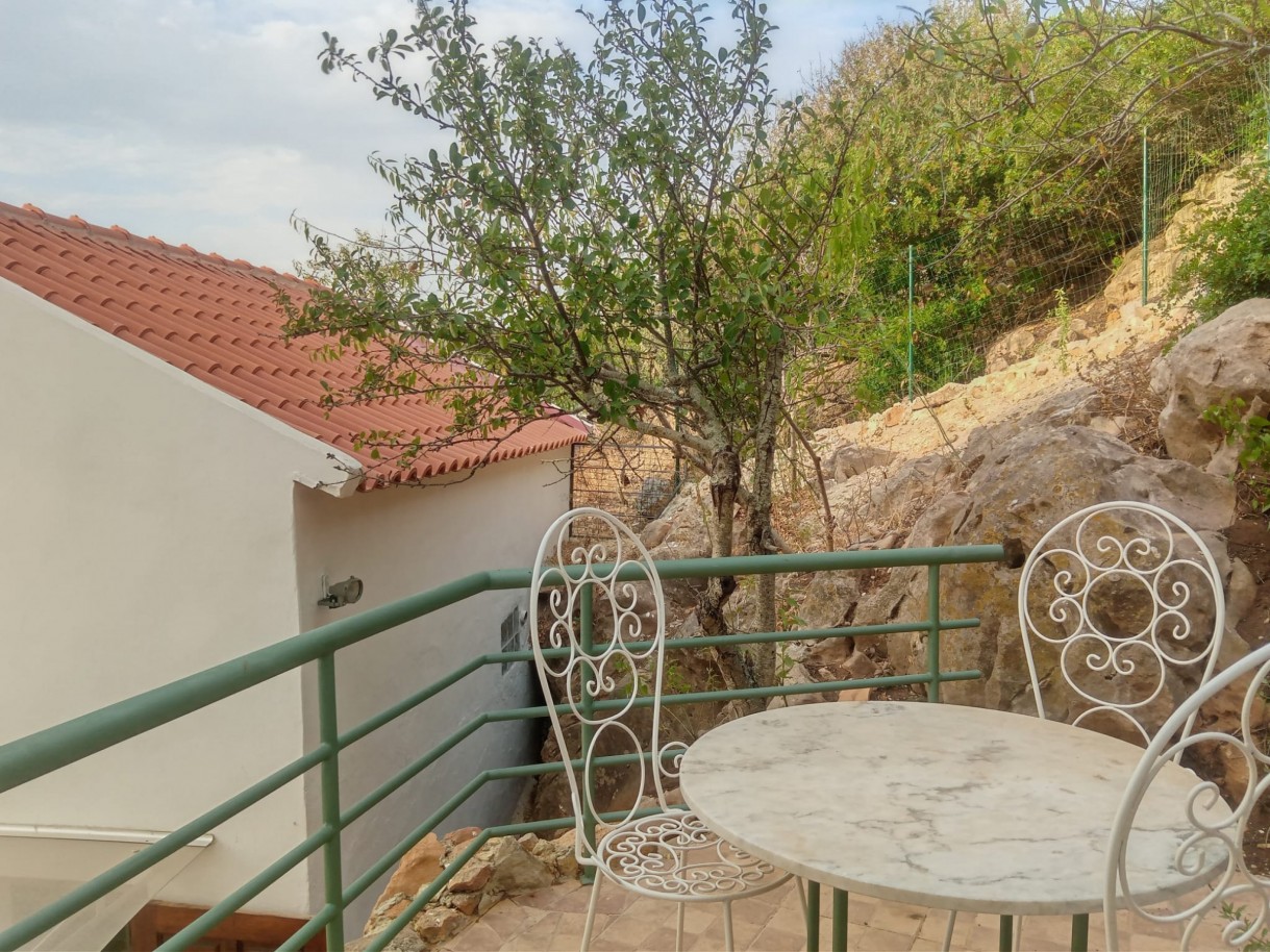 Renoviertes Studio, zu verkaufen in Salema Beach, Algarve_204672