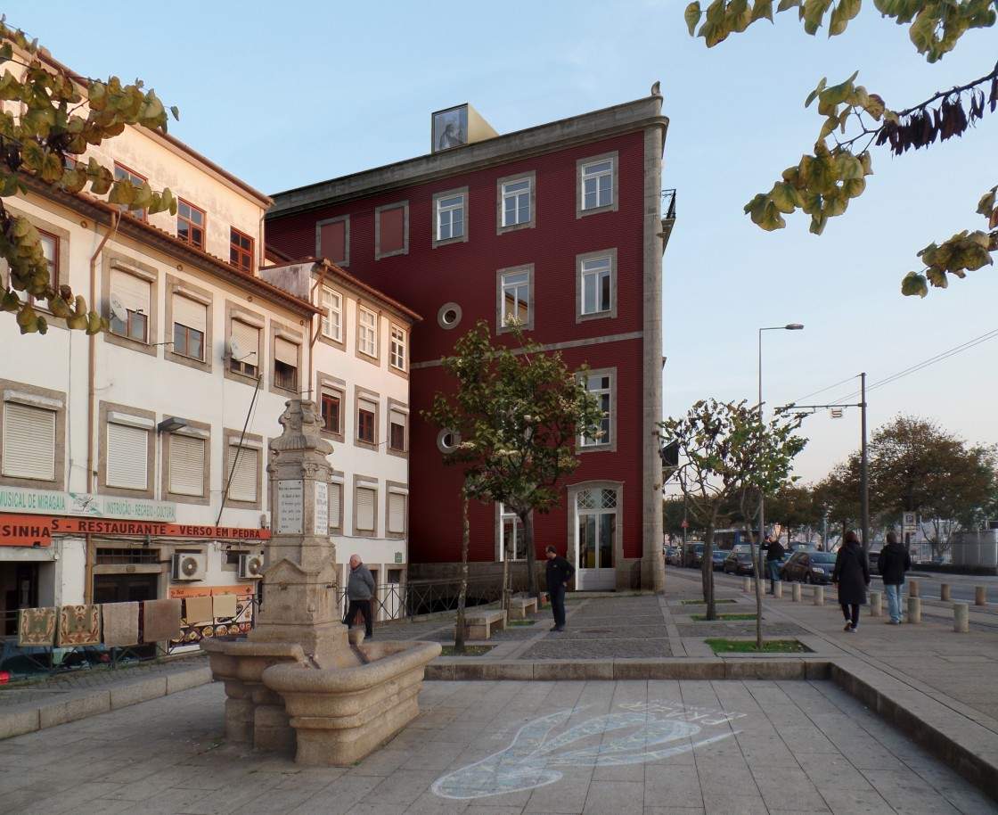 Appartement neuf en duplex avec balcon et vue sur le fleuve, à vendre, dans le centre-ville de Porto_204715
