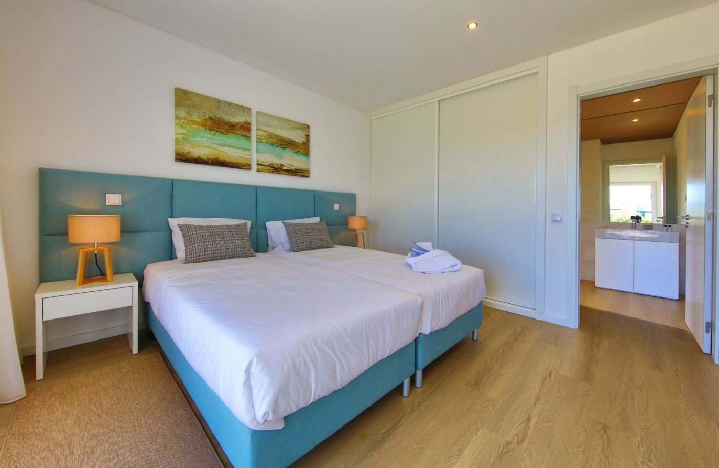 2+1 bedroom villa in resort, for sale in Carvoeiro, Algarve_204749