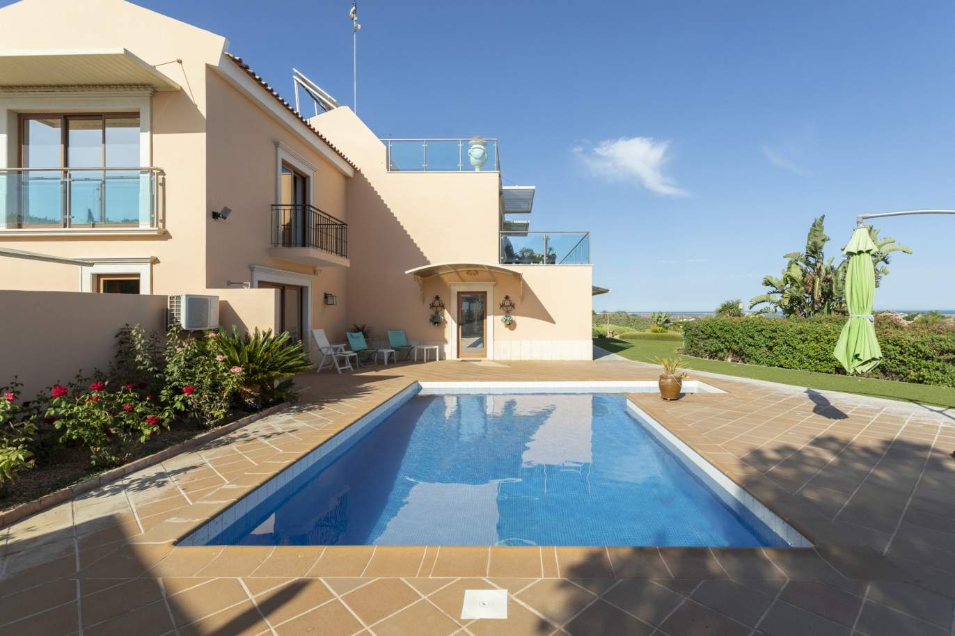 Magnificent 3 bedroom villa with sea view for sale in Olhão, Algarve_205688