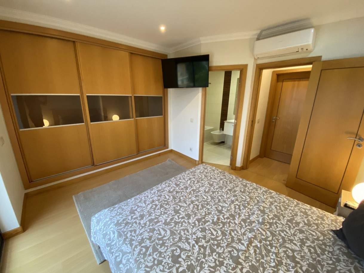 2+1 Schlafzimmer Stadthaus zu verkaufen in Vale de Parra, Algarve_205793