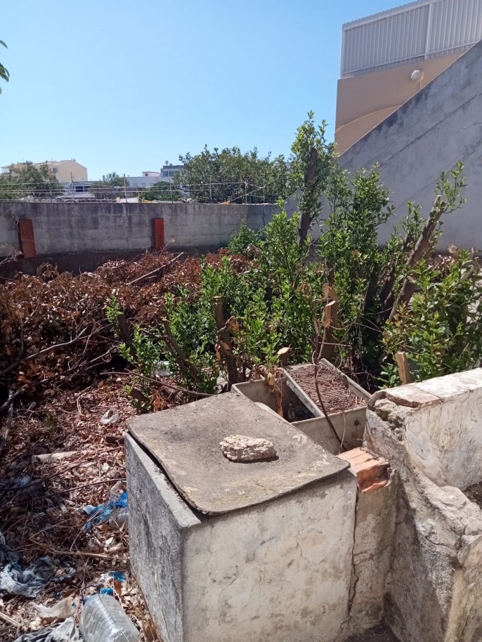 Moradia T2 para remodelar, para venda em Loulé, Algarve_206963