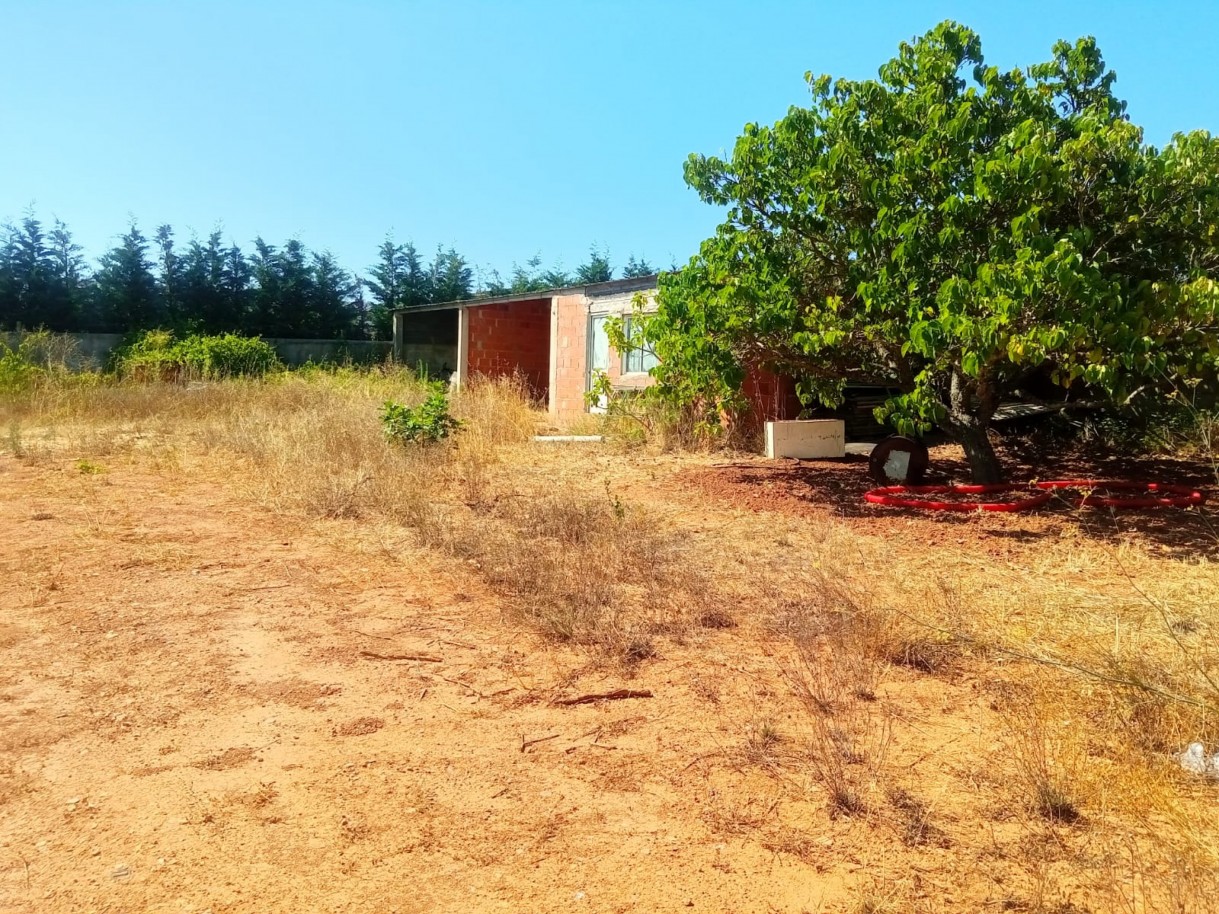 Plot of land for construction of villa, for sale in Luz beach, Algarve_208069