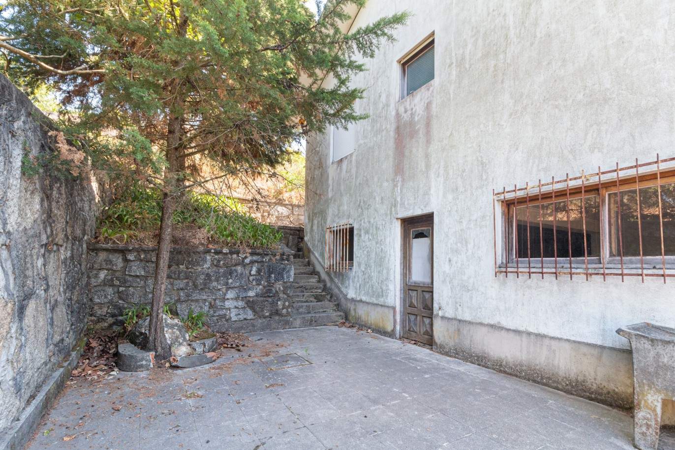 Selling: House to rehabilitate, in 1st line of river, in Foz do Sousa, Gondomar, Porto, Portugal_208201