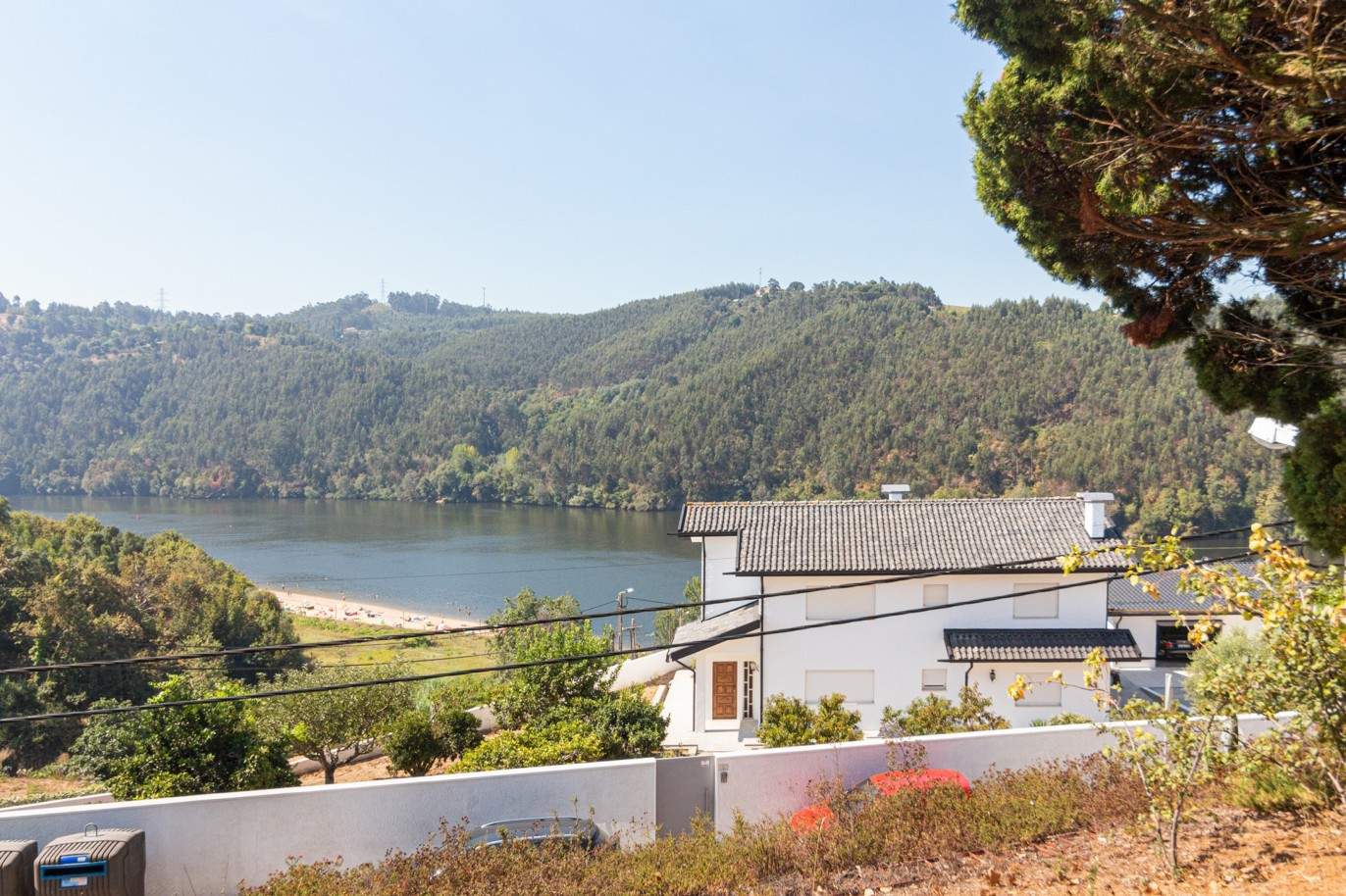 Vente : Maison à réhabiliter, en 1ère ligne de rivière, à Foz do Sousa, Gondomar, Porto, Portugal_208206