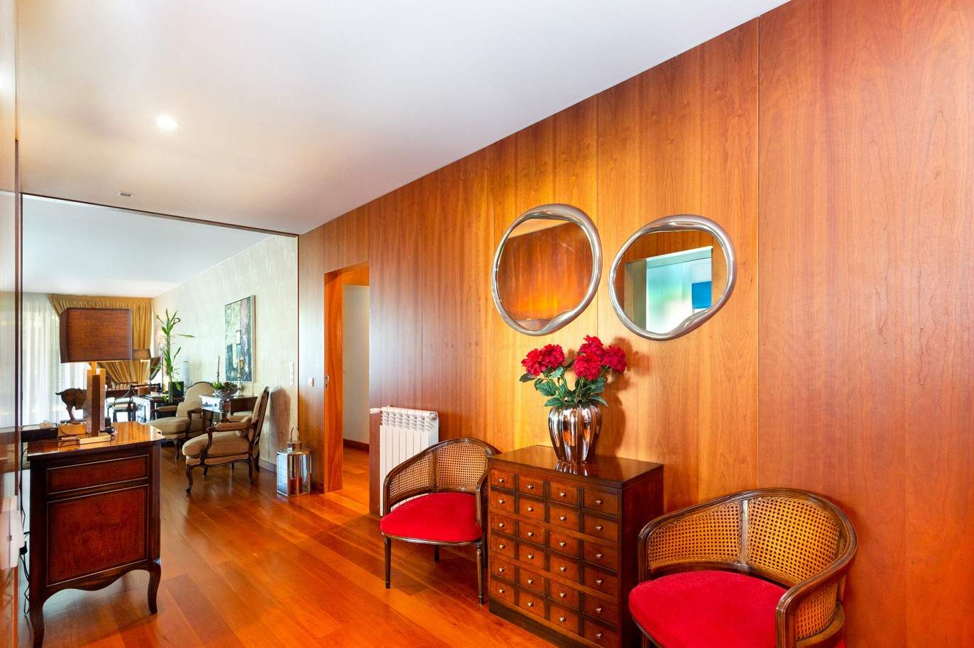 Selling: luxury apartment in gated community with gardens, Boavista, Porto, Portugal_208413