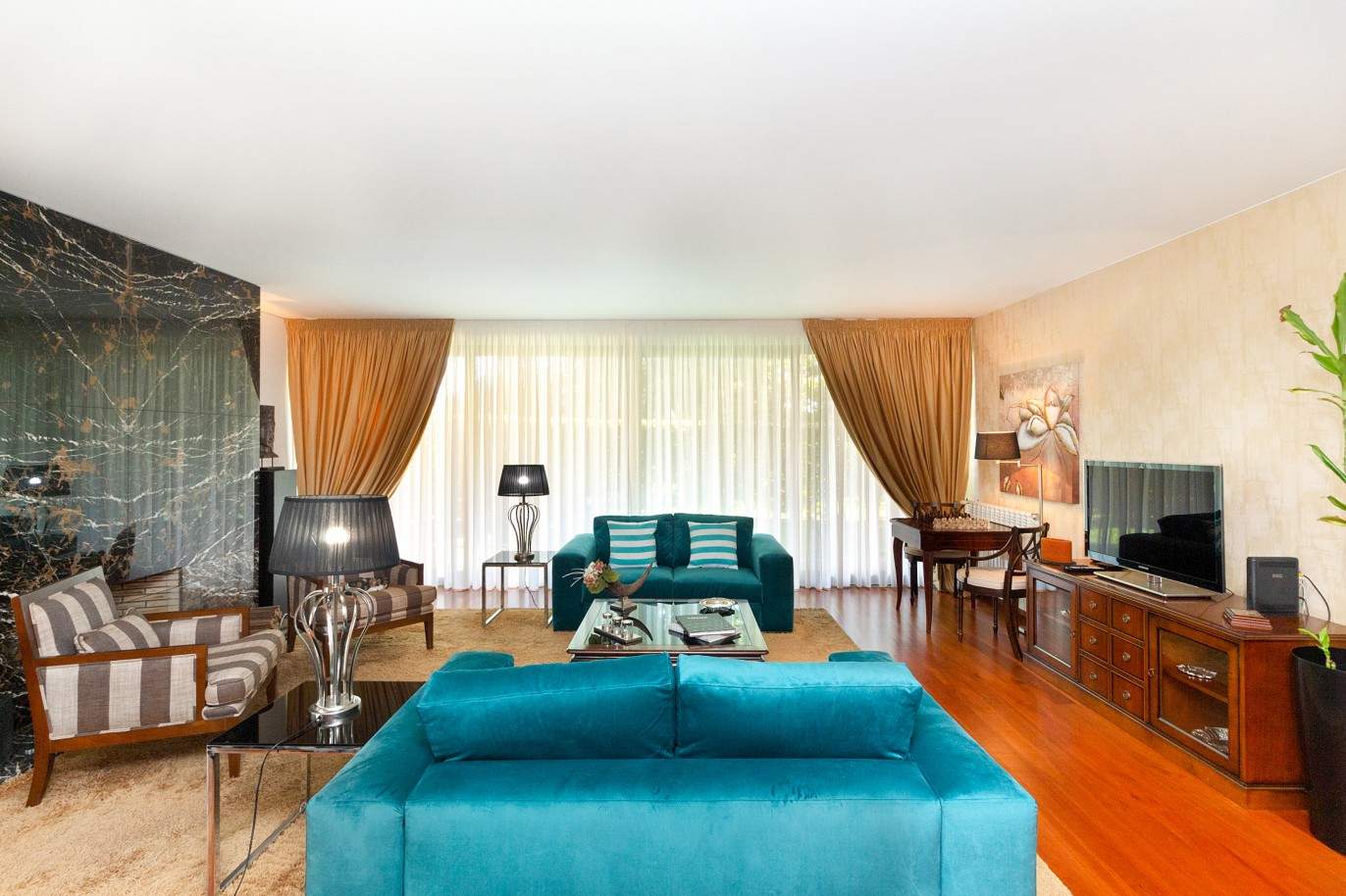 Selling: luxury apartment in gated community with gardens, Boavista, Porto, Portugal_208415