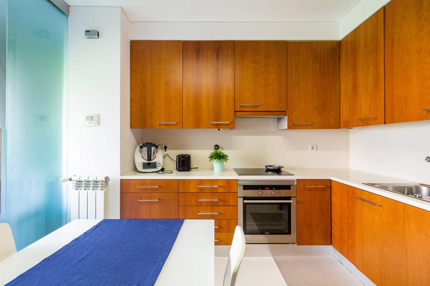 Selling: luxury apartment in gated community with gardens, Boavista, Porto, Portugal_208422