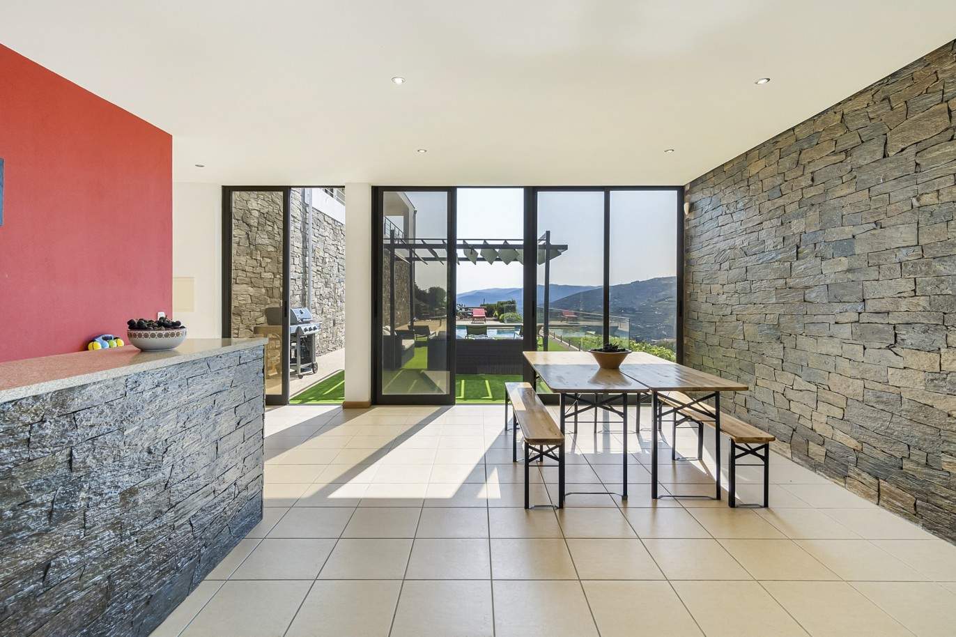 Villa avec piscine, vignobles et vues sur les montagnes, à vendre, à Baião, Nord du Portugal_208557