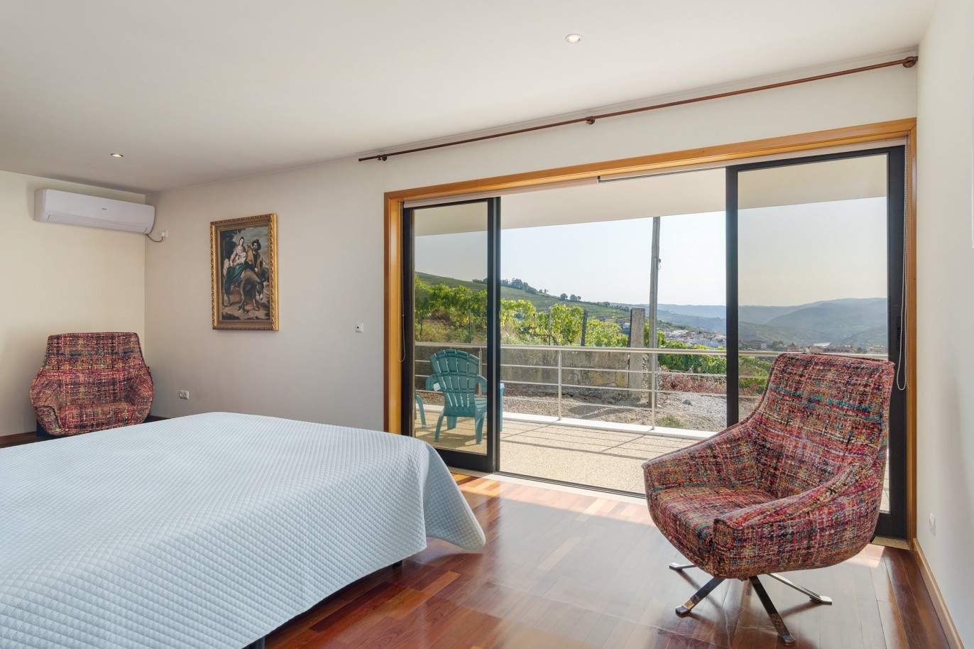 Villa avec piscine, vignobles et vues sur les montagnes, à vendre, à Baião, Nord du Portugal_208561