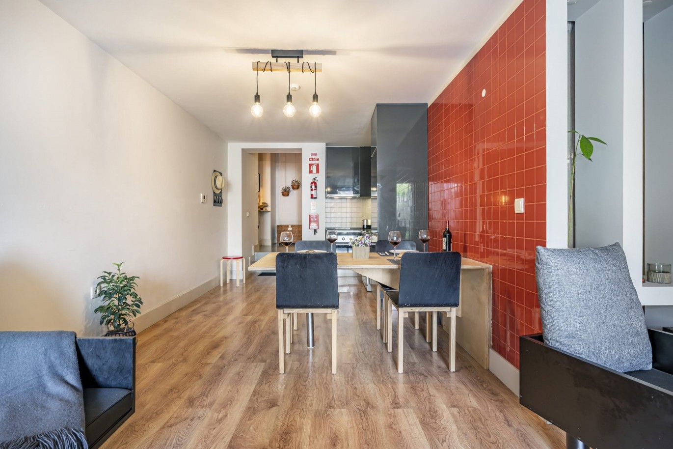 Apartment with patio, for sale, in Cedofeita, Porto, Portugal_208608