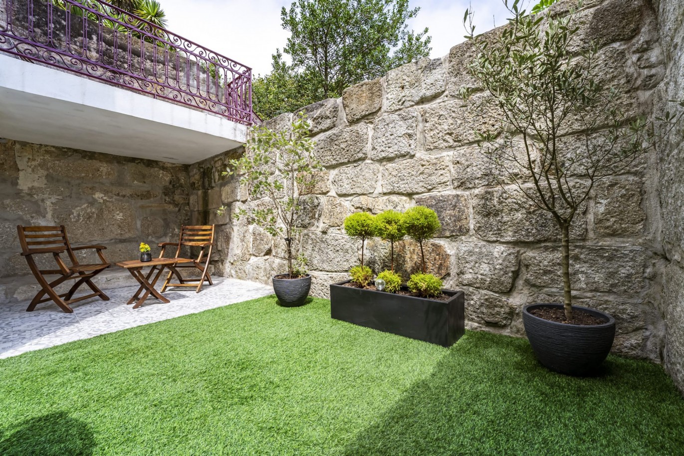 Apartment with patio, for sale, in Cedofeita, Porto, Portugal_208637