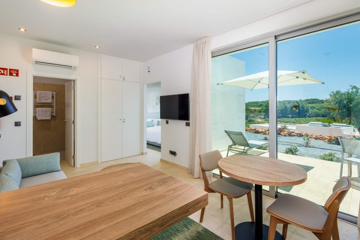 Moderno apartamento T1, com vista para as colinas de vinha, Lagoa, Algarve_208747