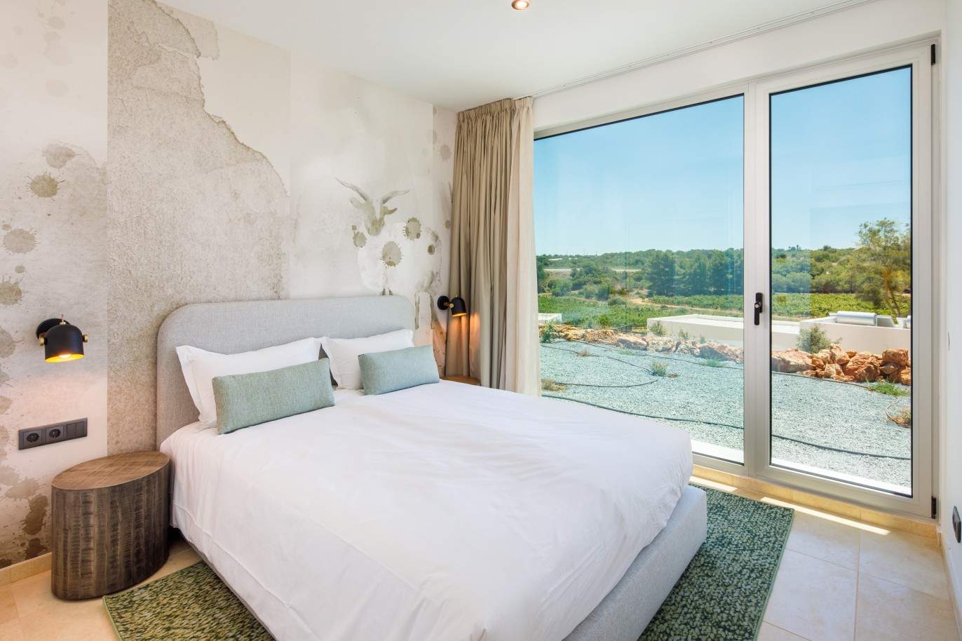 Modern 1 bedroom apartment, overlooking the vineyard hills, Lagoa, Algarve_208749