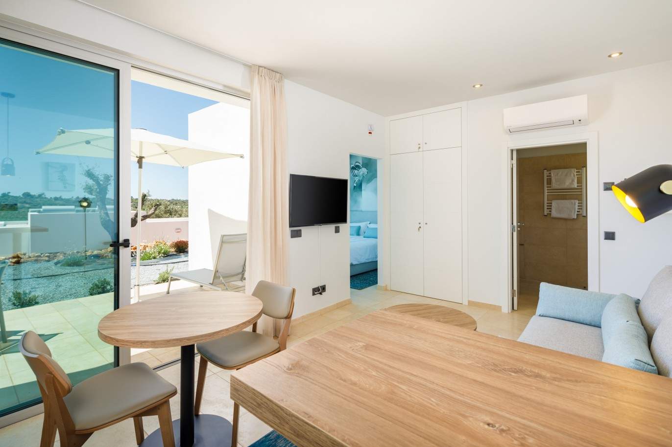 Moderno apartamento de 1 dormitorio, con vistas a las colinas de los viñedos, Lagoa, Algarve_208759