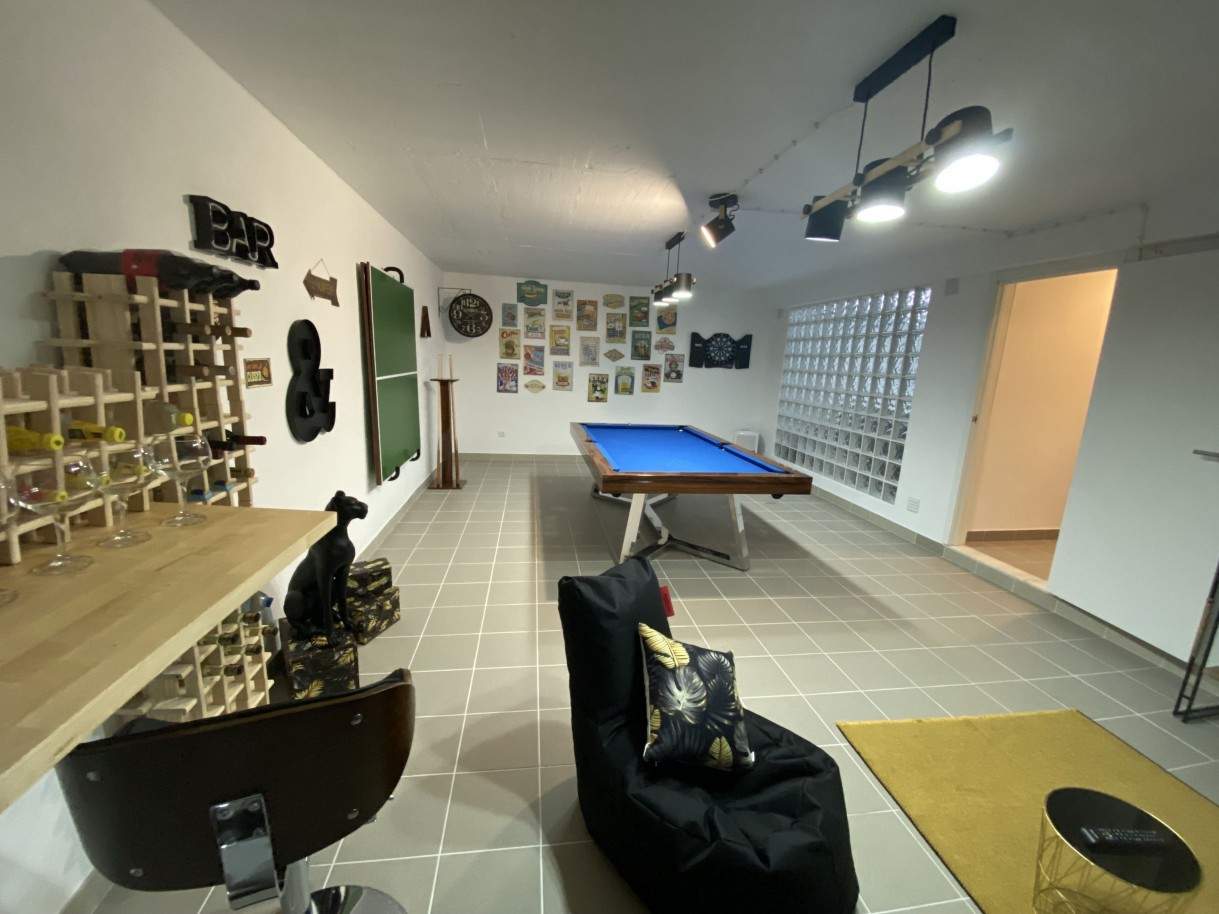 Semi-detached villa, with swimming pool, for sale, in Vilamoura, Algarve_209013