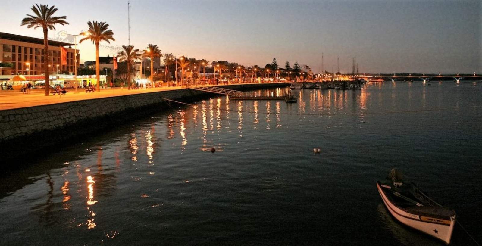 Terreno edificable, en venta en Portimão, Algarve_209056