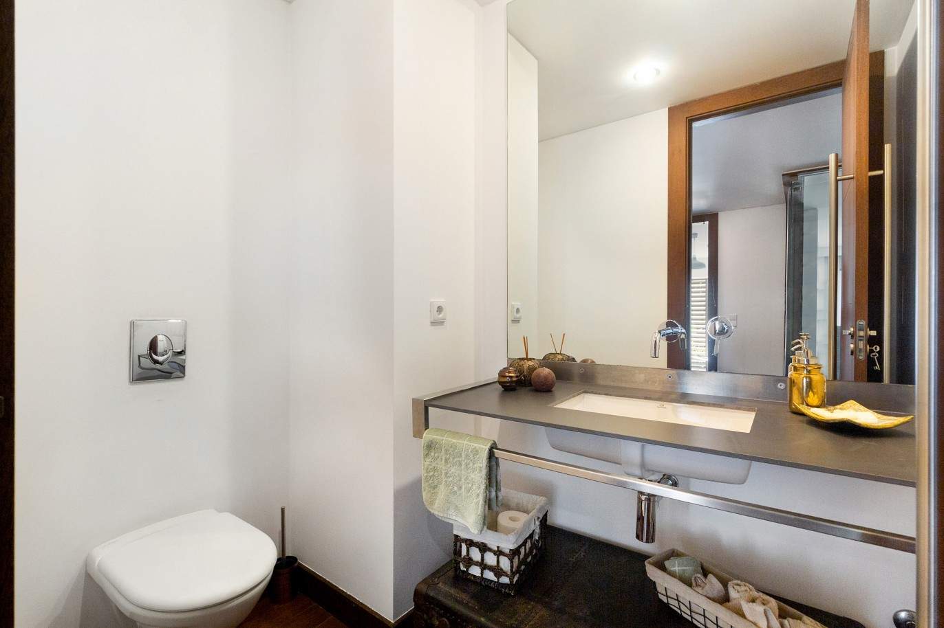 Piso de 3 dormitorios en condominio cerrado, en venta, V. N. Gaia, Portugal_209090