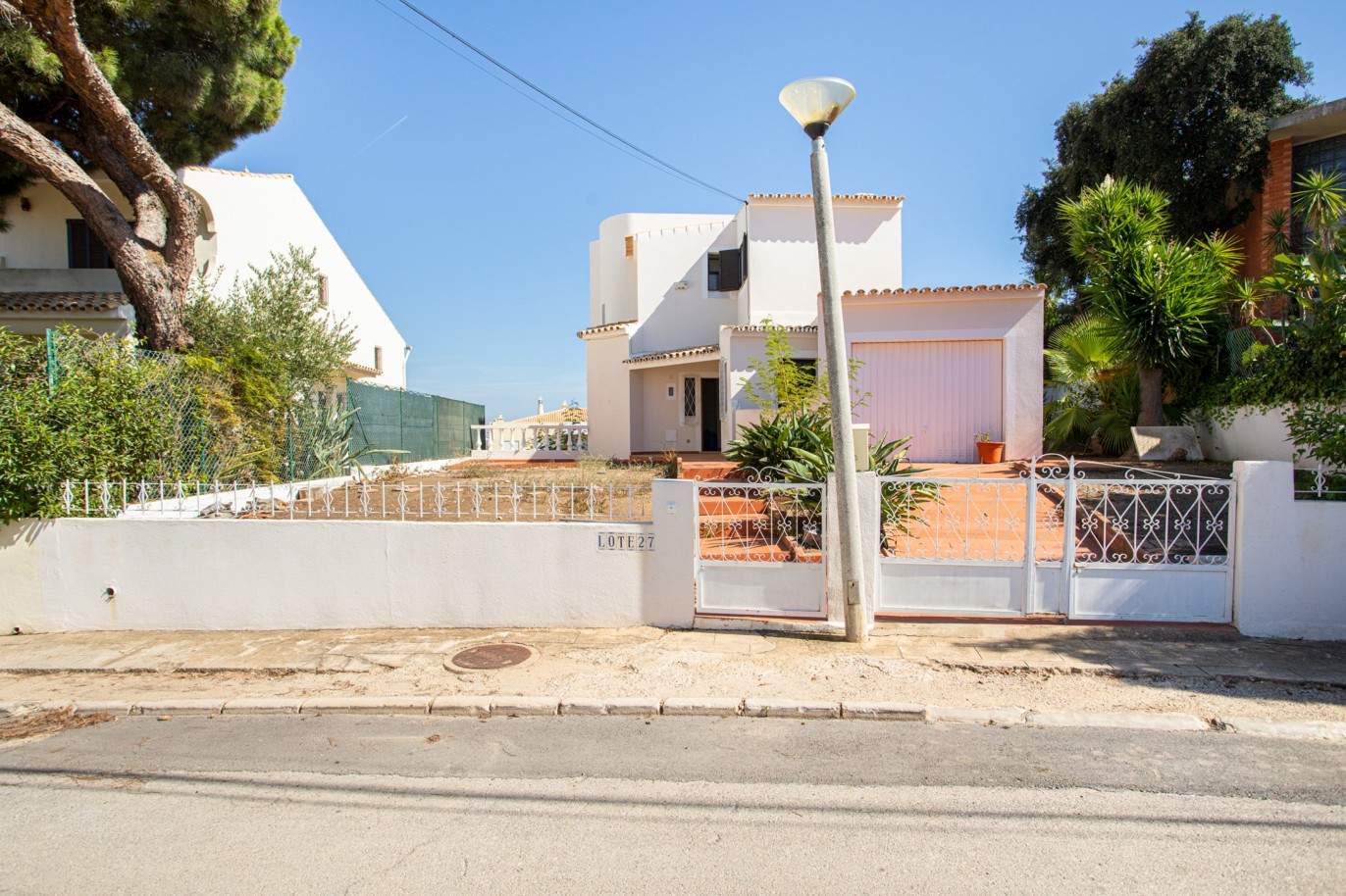 Villa de 4 dormitorios, en venta en Montenegro, Algarve_209483