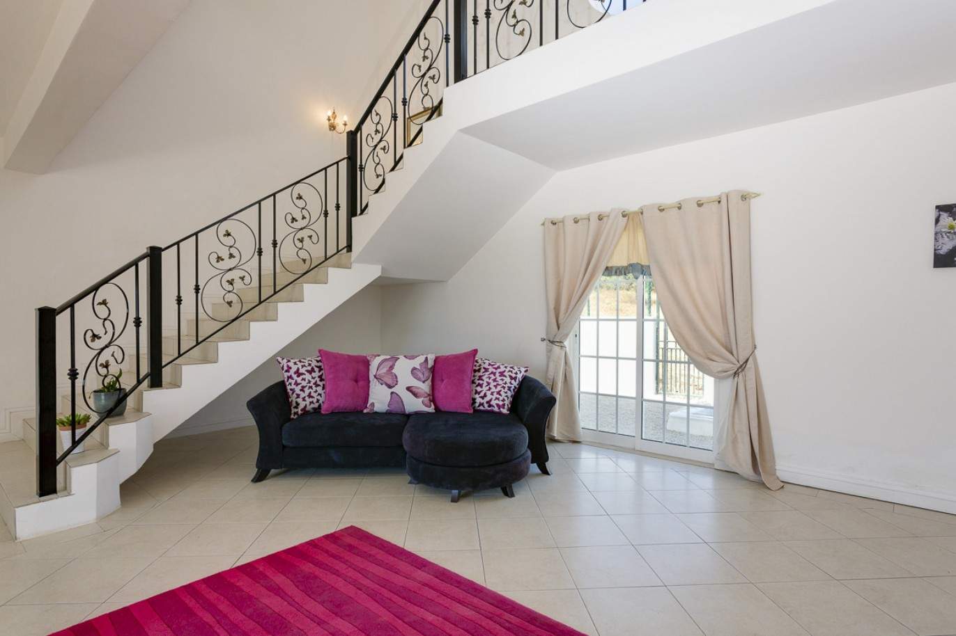 Villa de 4 dormitorios con vistas al mar, en venta en Boliqueime, Algarve_209941