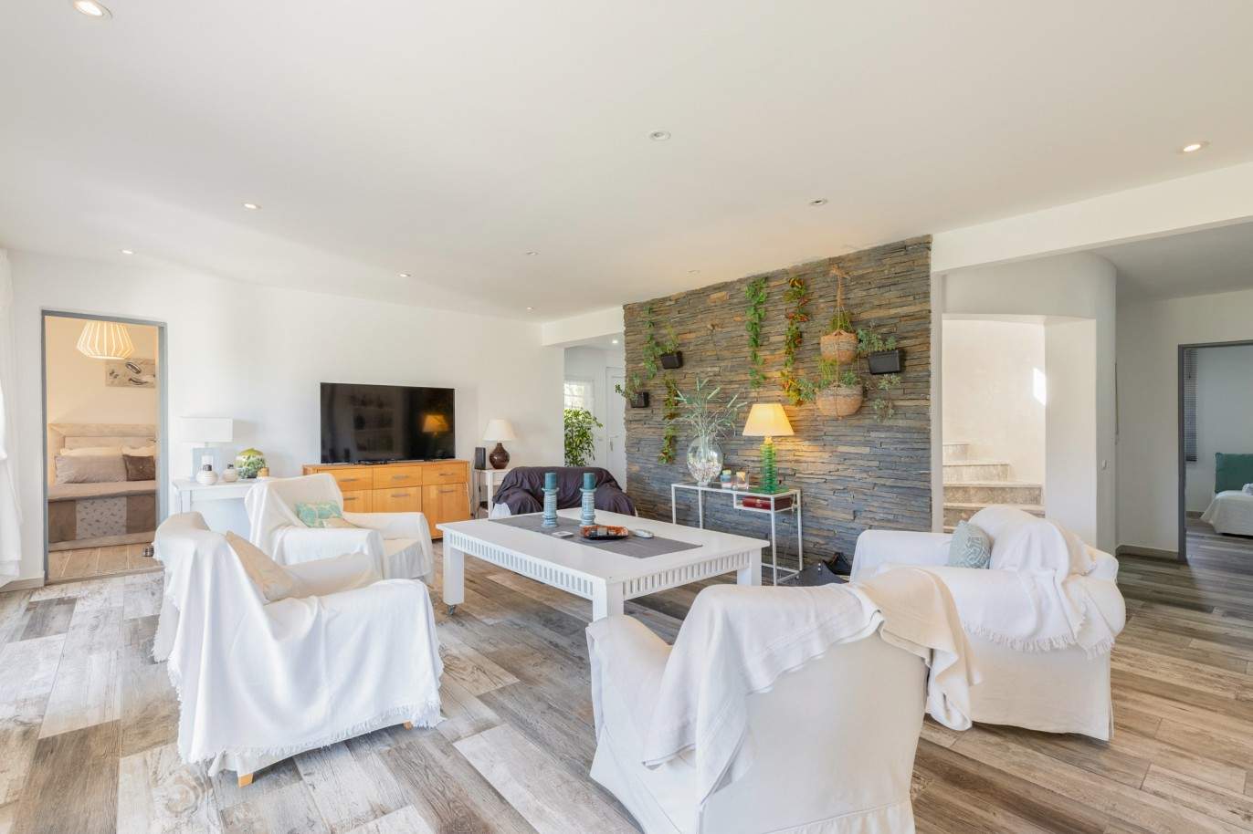 Villa de 6 dormitorios con piscina, en venta en Caramujeira, Algarve_209967