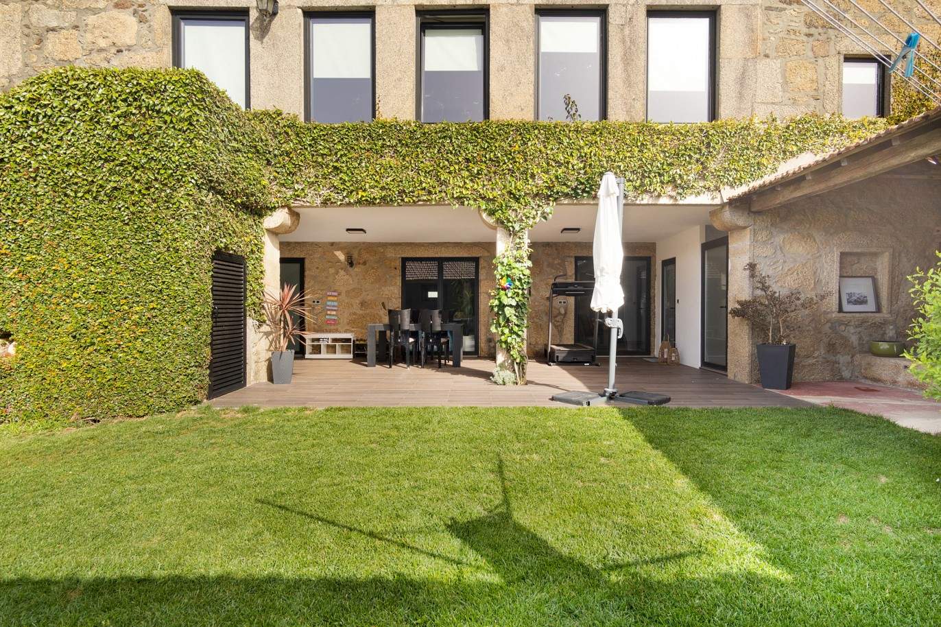 Charmante Villa mit Garten, zu verkaufen, in Barcelos, Nordportugal_210108