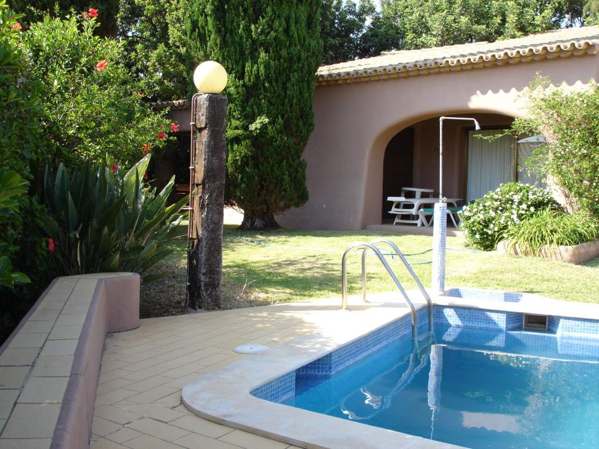 Villa individuelle de 3 chambres à vendre à Albufeira, Algarve_210399