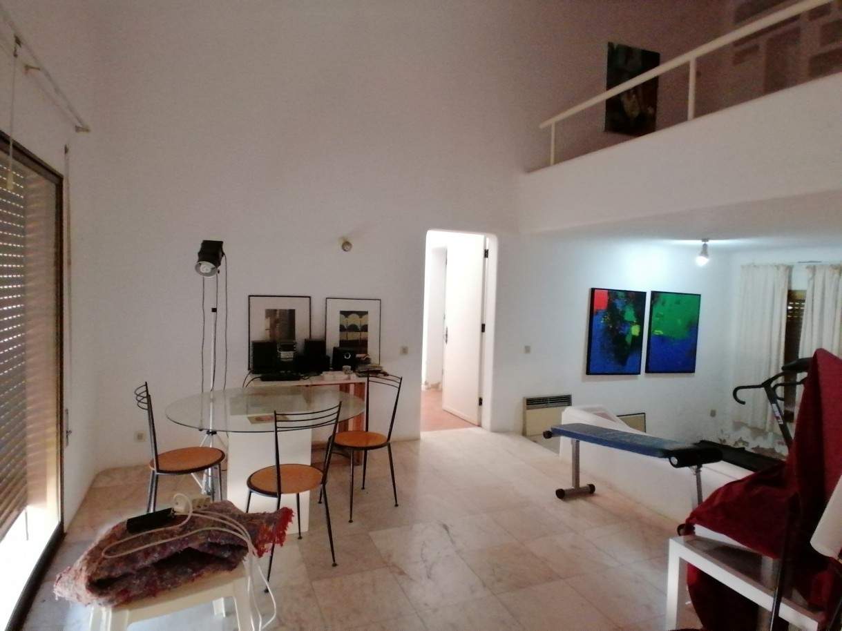 Villa individuelle de 3 chambres à vendre à Albufeira, Algarve_210404