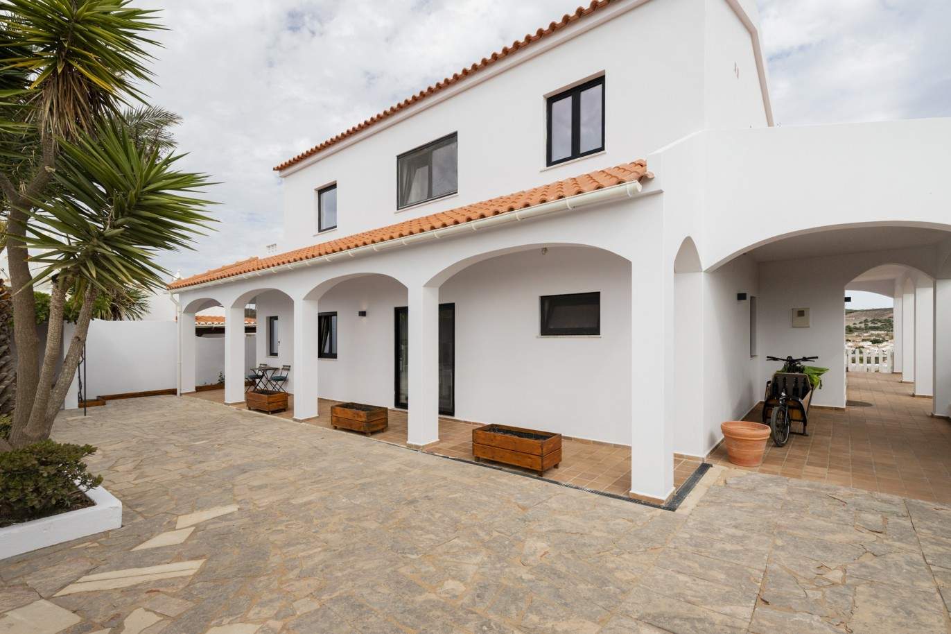 Fantastische Villa mit 5 Schlafzimmern und Meerblick, zu verkaufen, in Figueira, Algarve_210440