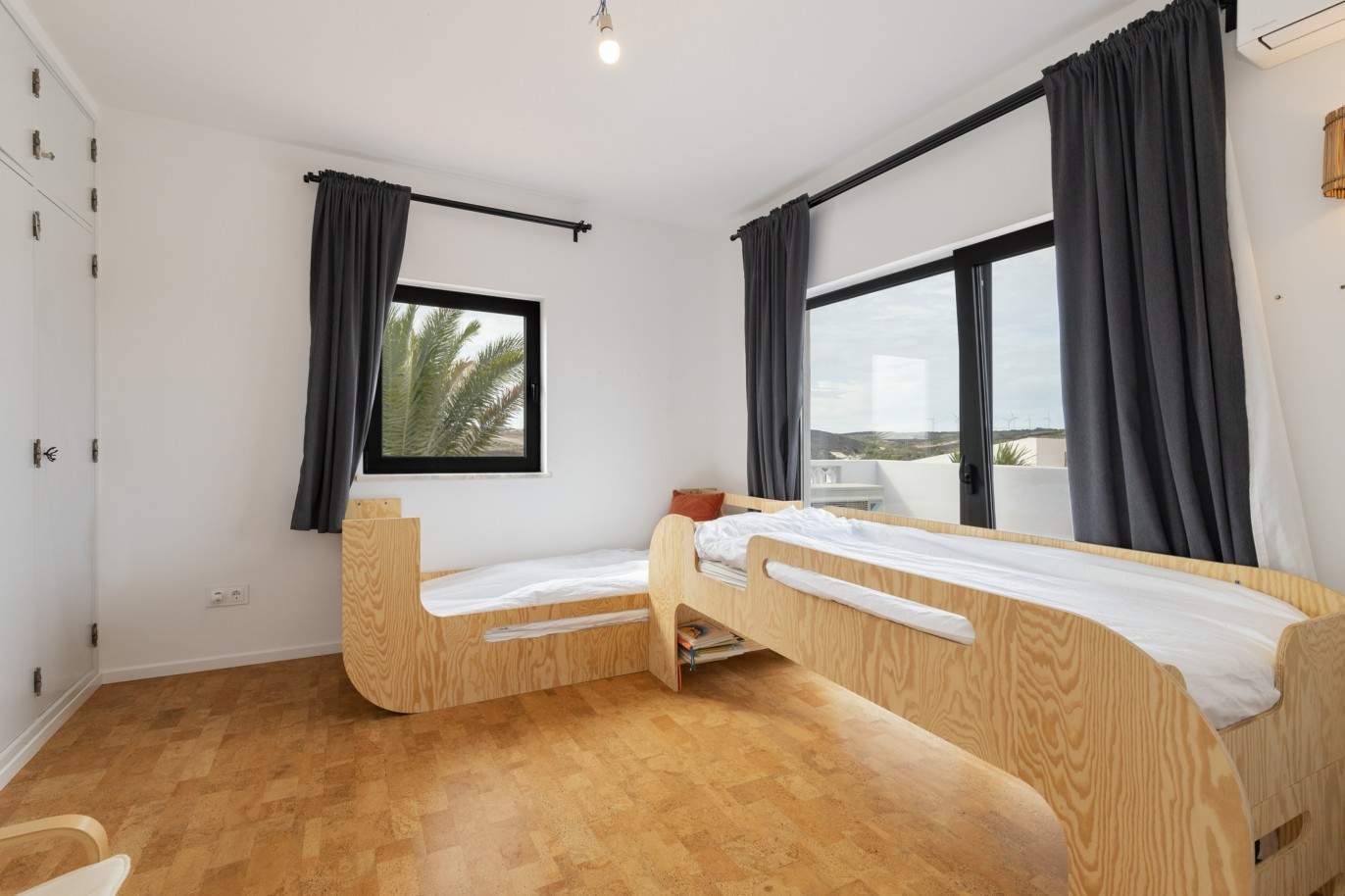 Fantástica villa de 5 dormitorios con vistas al mar, en venta, en Figueira, Algarve_210454