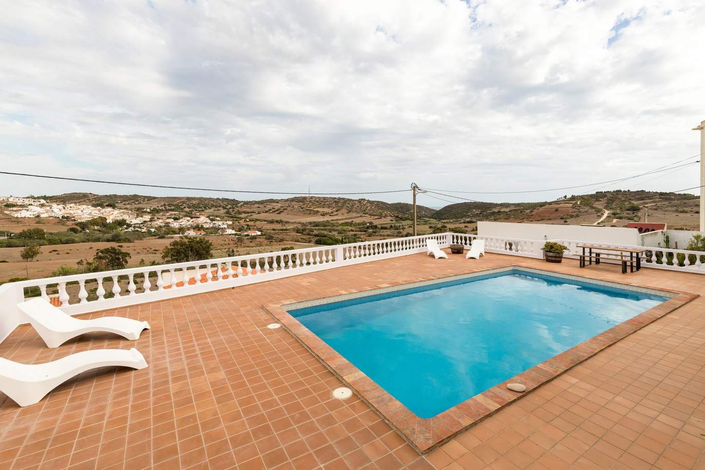 Fantástica villa de 5 dormitorios con vistas al mar, en venta, en Figueira, Algarve_210460