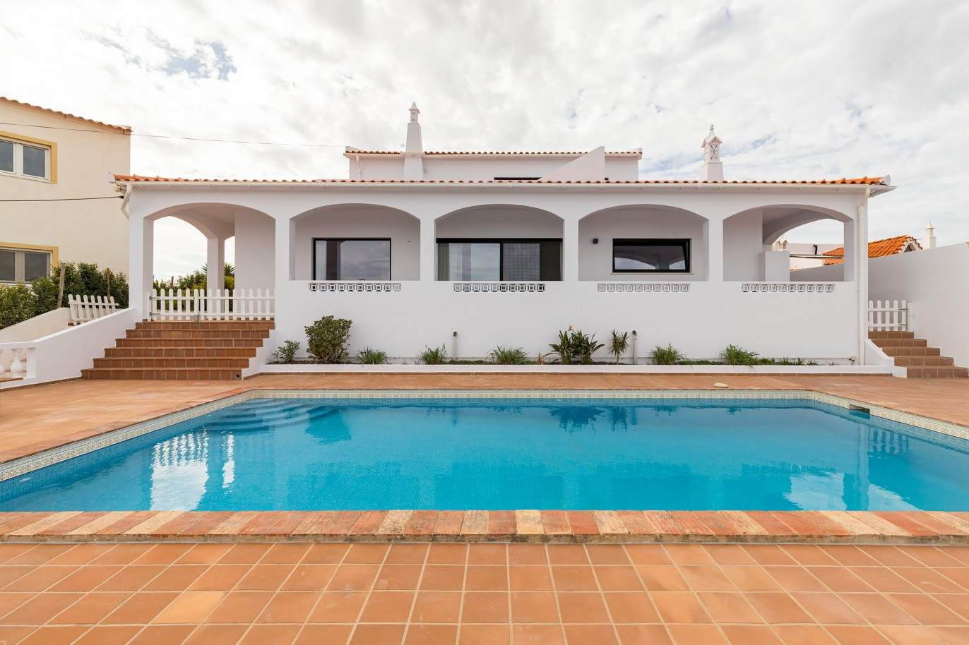 Fantástica villa de 5 dormitorios con vistas al mar, en venta, en Figueira, Algarve_210463