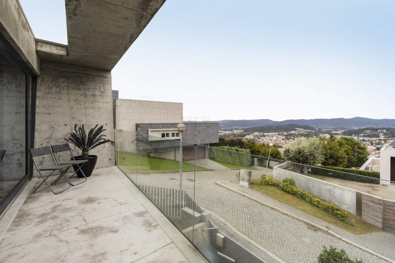 Villa contemporaine avec jardin, à vendre, à Guimarães, Nord du Portugal_210658
