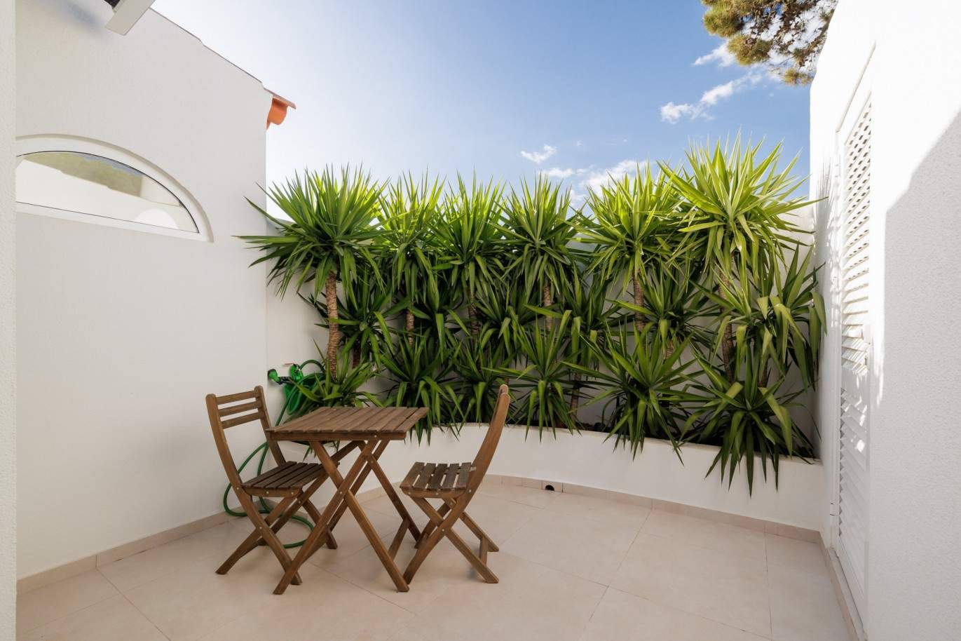 Maison de ville rénovée à vendre à Vale do Lobo, Algarve_210719