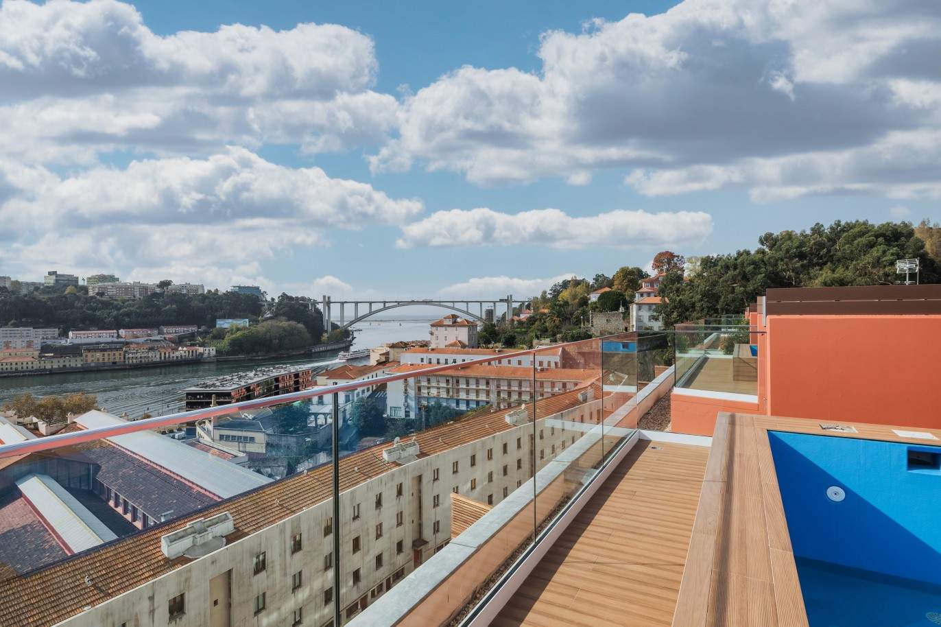Penthouse nueva de 2 dormitorios con piscina y vistas al río, Oporto, Portugal_211767