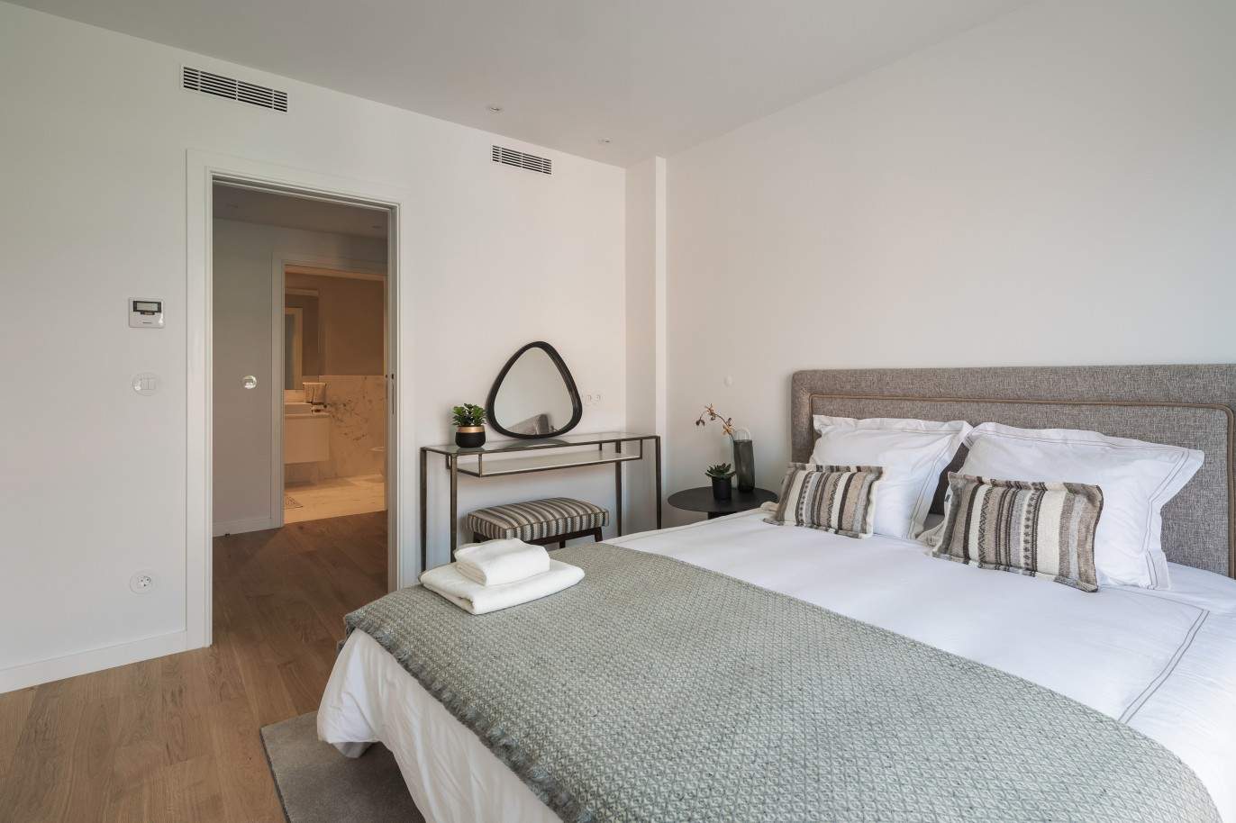 Penthouse nueva de 3 dormitorios con piscina y vistas del Palacio de Cristal, Oporto, Portugal_211785
