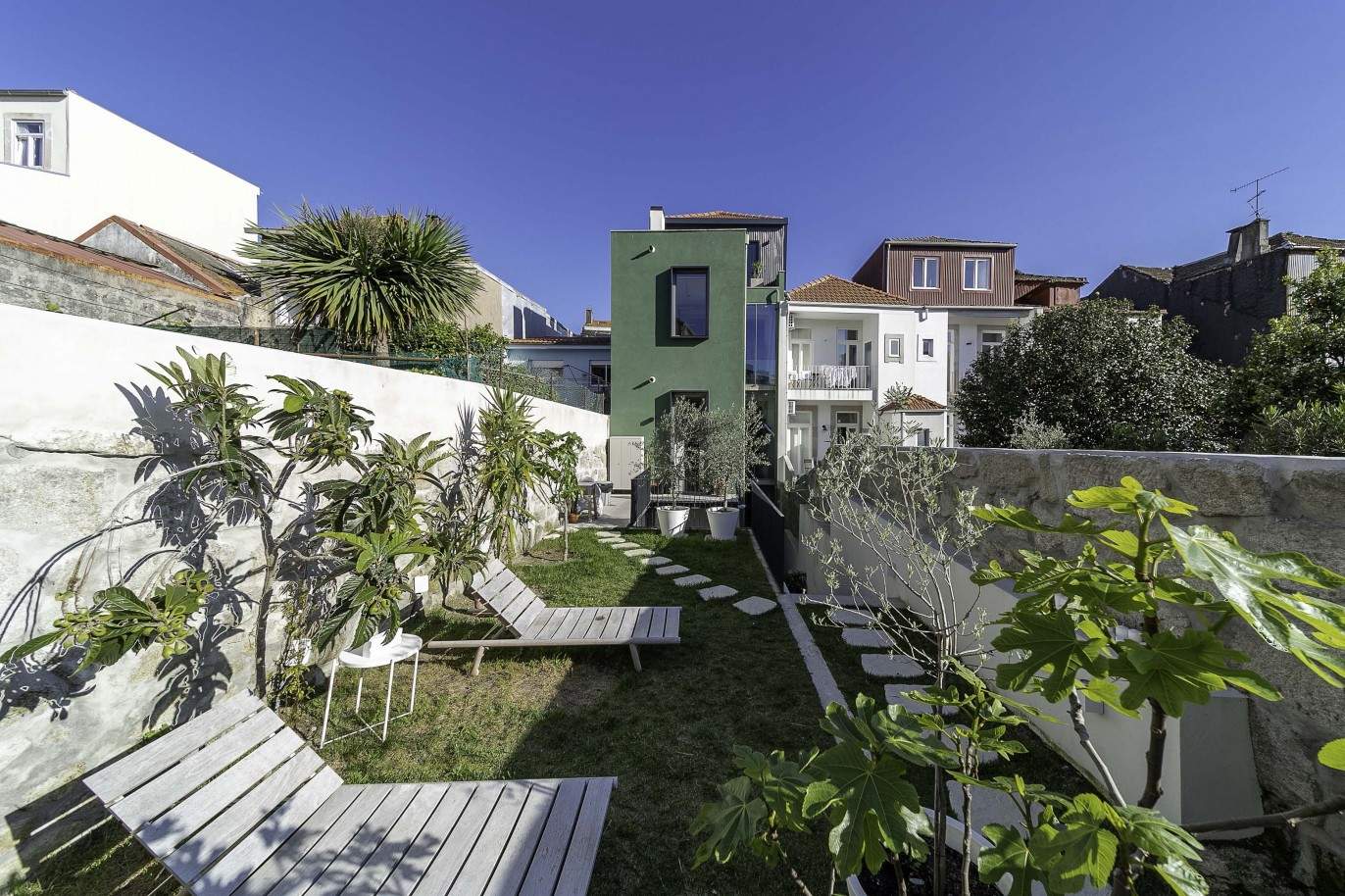 Vente : Charmant bâtiment avec 7 appartements, dans le centre de Porto, Portugal_212329