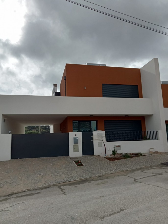 Sale of new, modern villa in São Brás de Alportel, Algarve, Portugal_212480