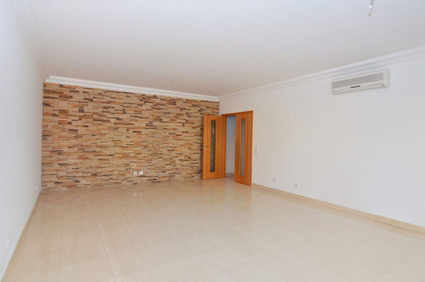 Piso de 3 dormitorios con piscina, en venta en Lagos, Algarve_212539