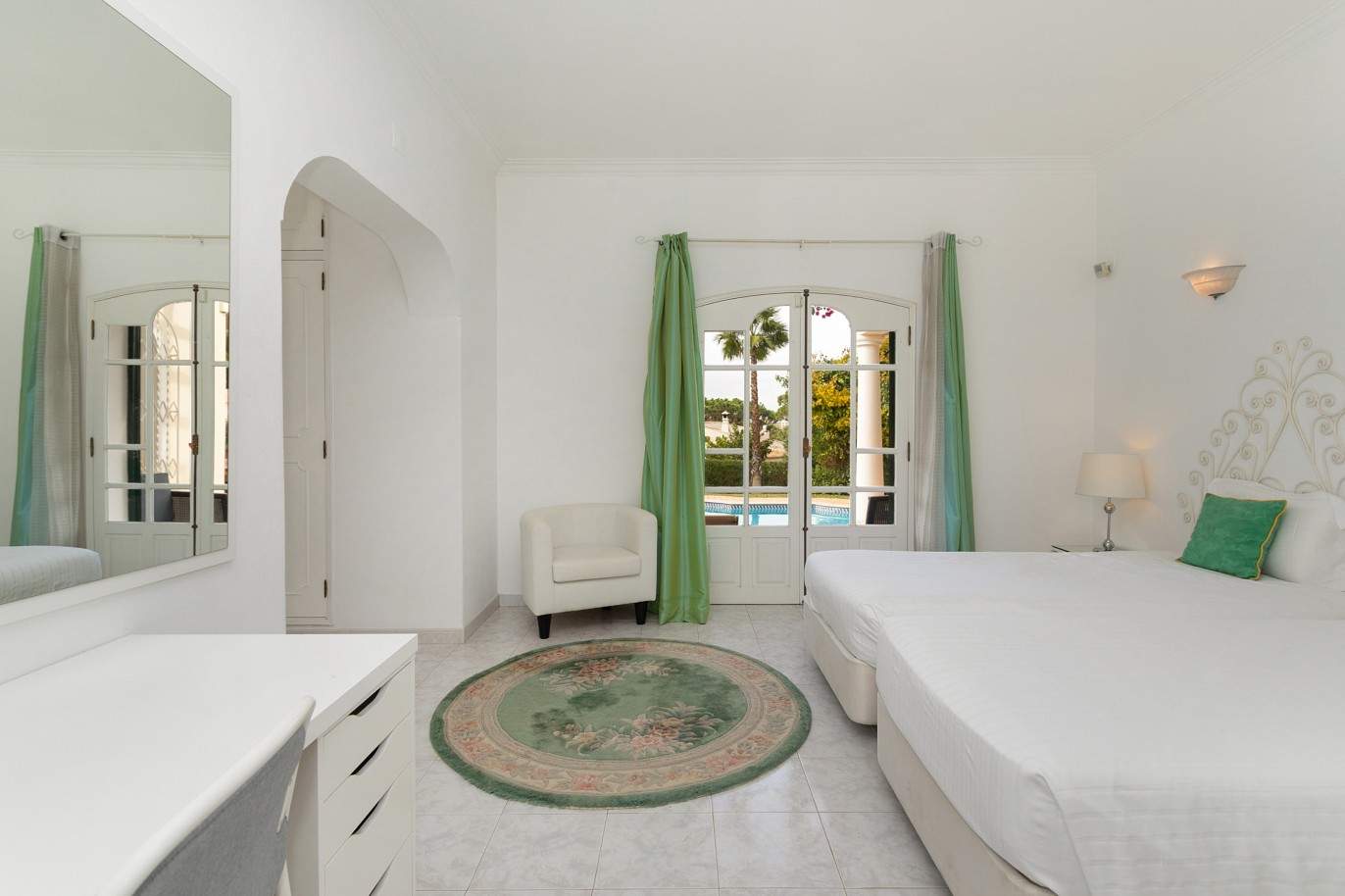 Villa de 5 dormitorios con piscina, en venta en Vilamoura, Algarve_212552