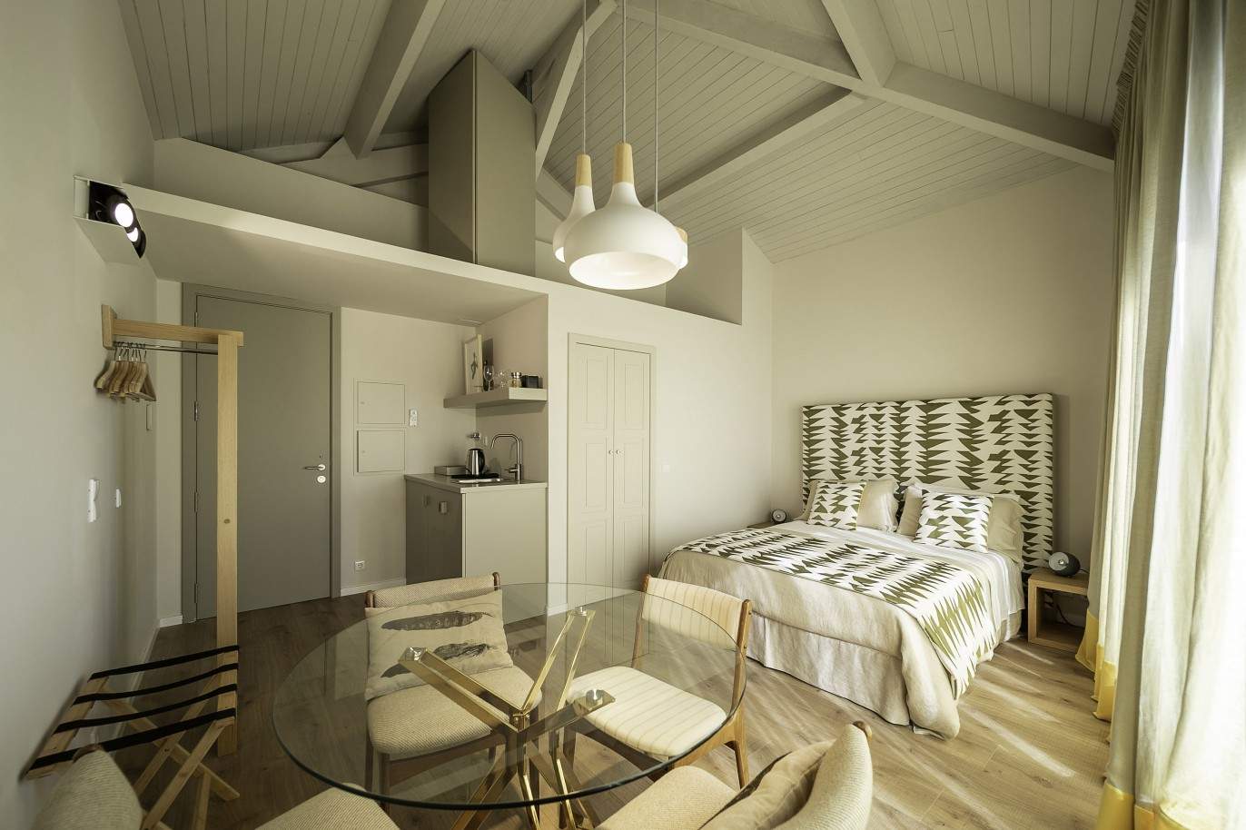 Vente : Charmant bâtiment avec 7 appartements, dans le centre de Porto, Portugal_212576