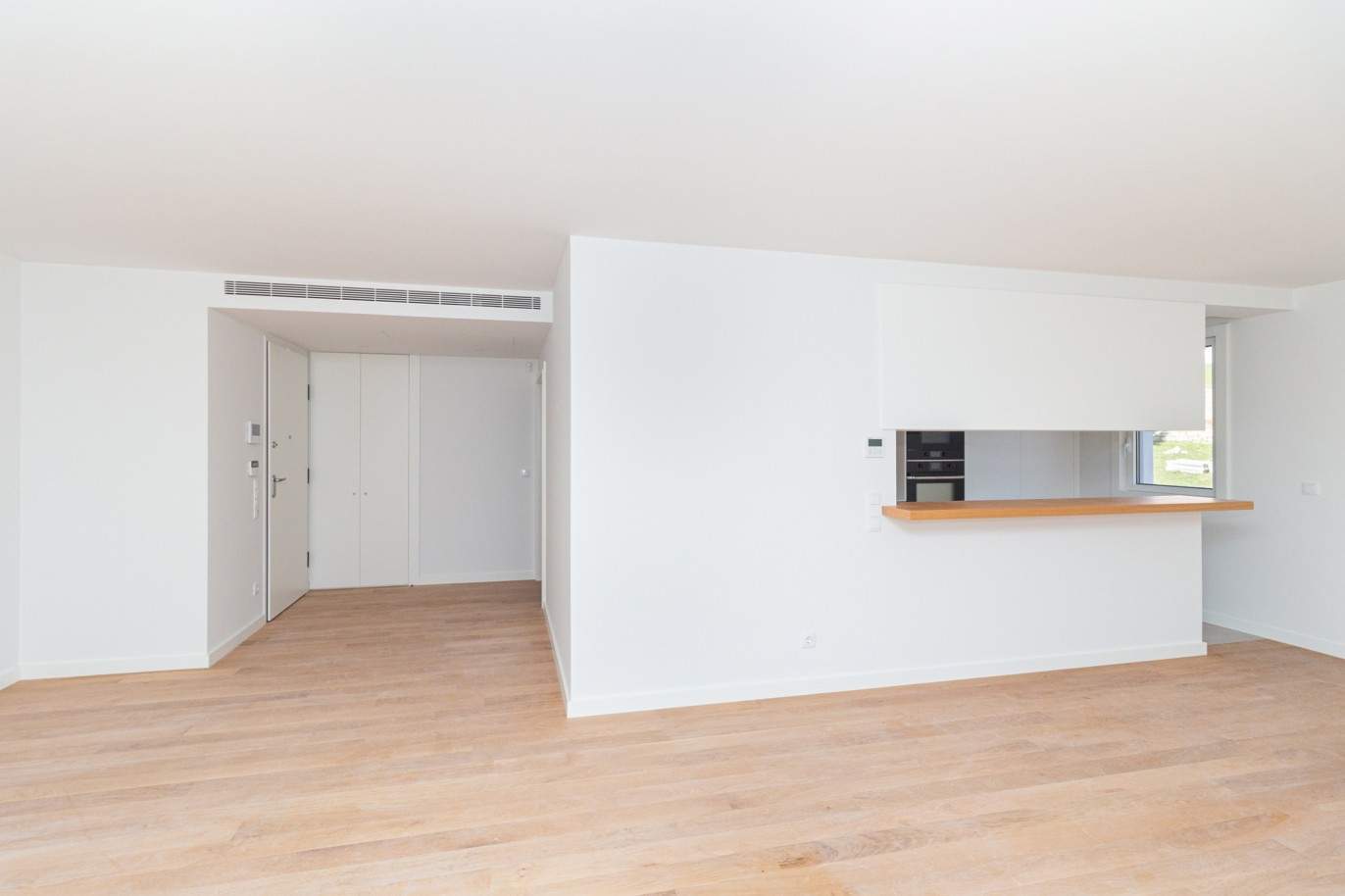 Piso nuevo de 3 dormitorios con balcón, en venta, Oporto, Portugal_212945