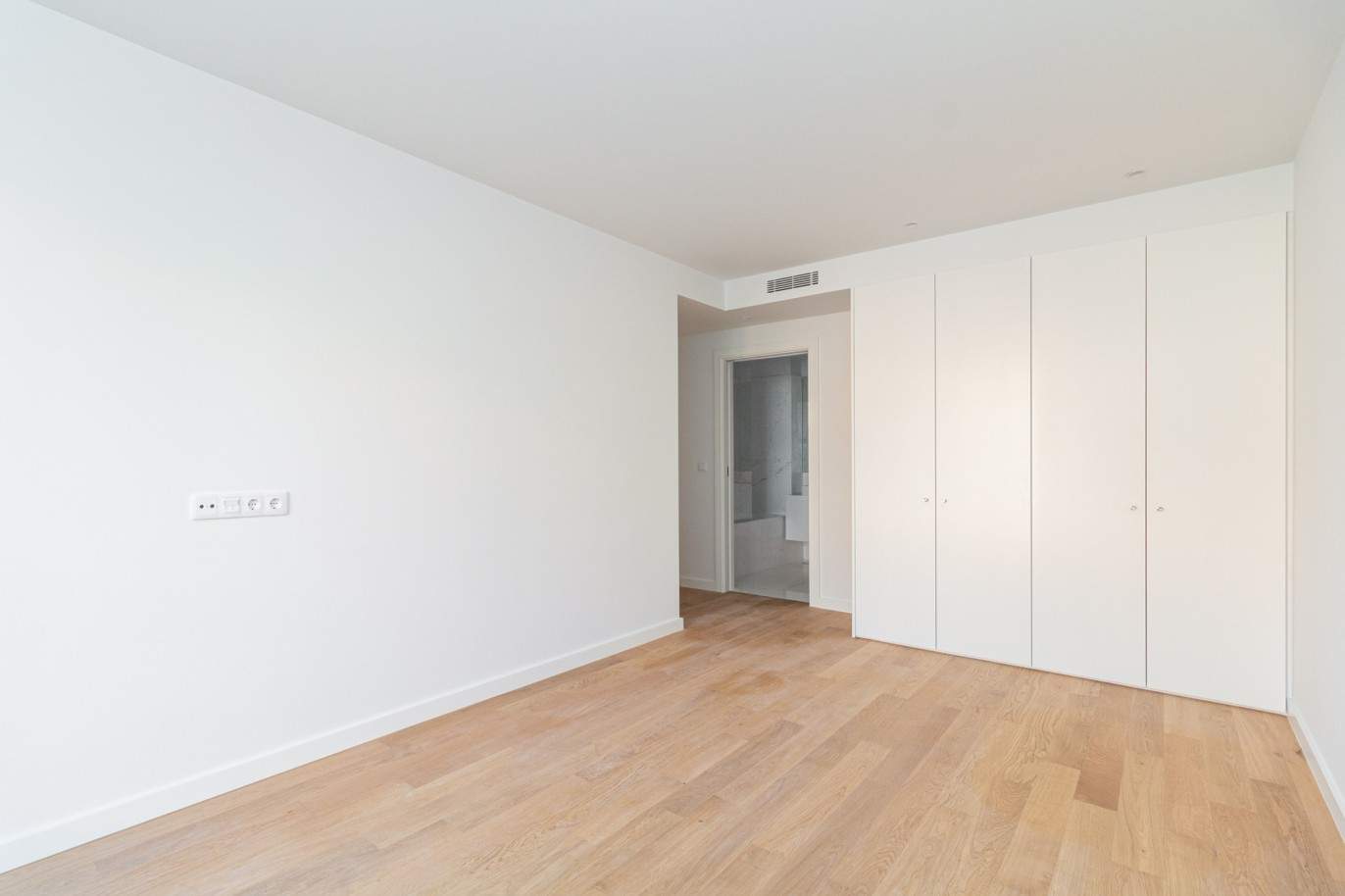 Neue 3-Zimmer-Wohnung mit Balkon, zu verkaufen, Porto, Portugal_212954