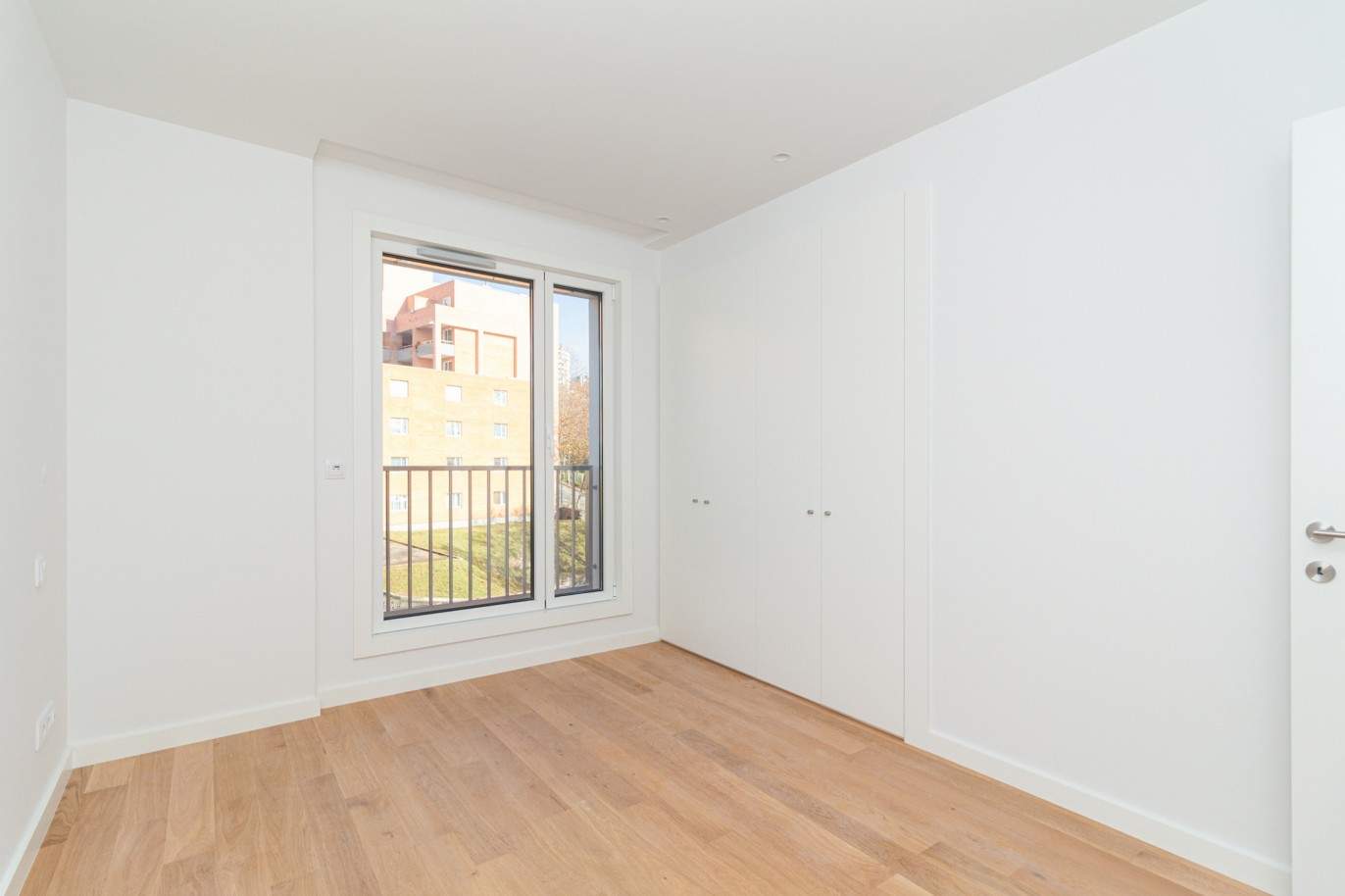 Neue 3-Zimmer-Wohnung mit Balkon, zu verkaufen, Porto, Portugal_212957