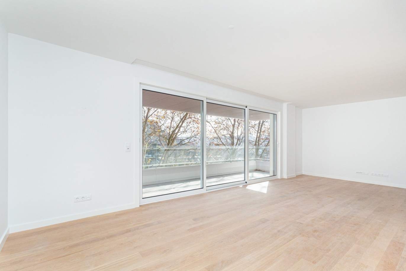 Neue 3-Zimmer-Wohnung mit Balkon, zu verkaufen, Porto, Portugal_212974